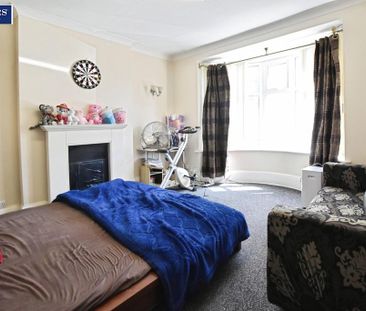 4 bedroom detached house to rent - Photo 4