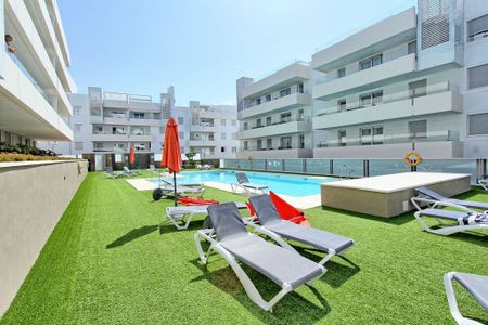 Luxury Apartment for rent in San Pedro de Alcántara, Spain - Photo 4