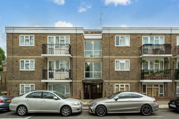 Milson Road, Brook Green, W14 - Photo 1