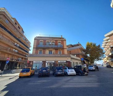 Trilocale via Duca degli Abruzzi 64, Centro, Ladispoli - Photo 4