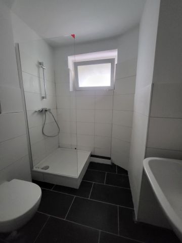 SEMMELHAACK: Erstbezug! Sanierte 4-Zimmer Wohnung mit Balkon! - Photo 4