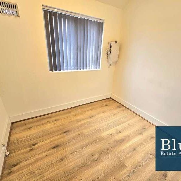 Mornington Crescent, Hounslow, TW5 - Photo 1