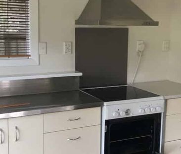 Welcoming home steps away from Isel Park - Photo 1