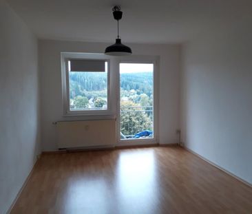 2-Zimmer-Wohnung mit Einbauküche, Waschmaschine und Balkon! - Photo 3