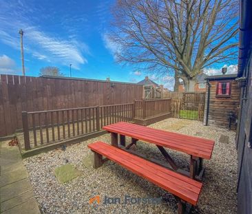 2 Bedroom House - Semi-Detached - Photo 6