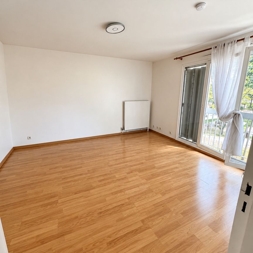 Location Appartement 1 pièce 29m² ROISSY EN FRANCE 95700 - Photo 1