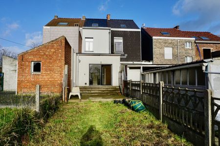 Charmante rijwoning te huur, rustig gelegen op wandelafstand van de Vaartkom en het centrum van Leuven. - Photo 2