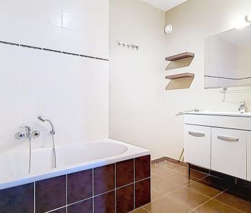Appartement te huur in Herseaux voor € 850 met 2 slaapkamers - Photo 3