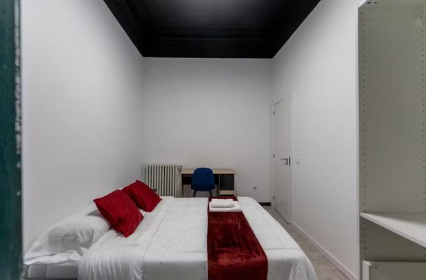 Calle de Sagasta, Madrid, Community of Madrid 28004 - Photo 1