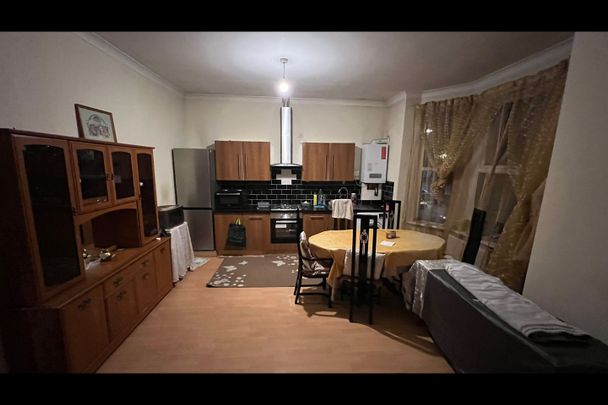 3 Bed Maisonette, Bensham Manor Road, CR7 - Photo 1