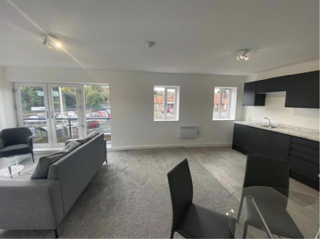 2 bedroom apartment to rent - Photo 2