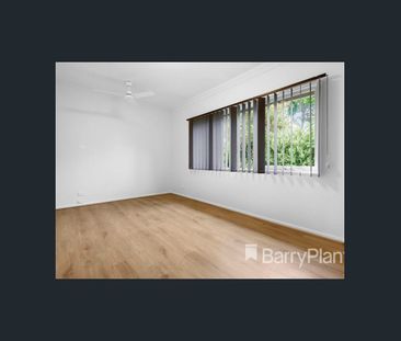 Beautifully Updated Family Home in the Heart of Chelsea Heights - Photo 4