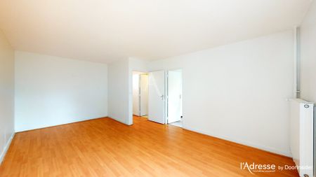 Location Appartement 1 pièce 31m² - Photo 2