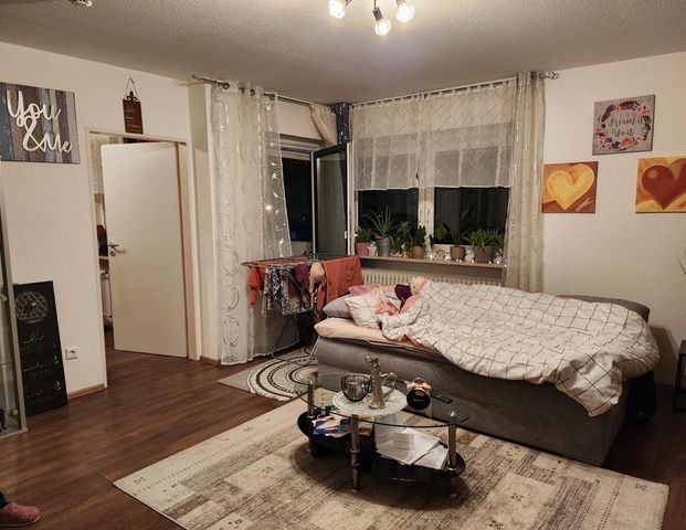 EIN-ZIMMER-WOHNUNG ZU VERMIETEN - Foto 1
