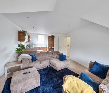 2 bedroom flat to rent - Photo 4