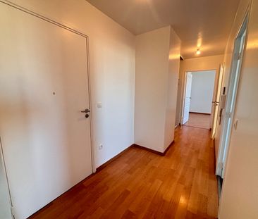 Location Appartement 3 pièces 68m² - Photo 3