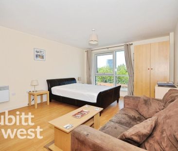 Studio to rent - Photo 4