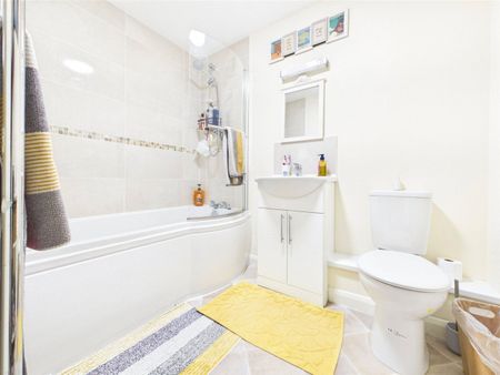 3 Bed Terraced House To Rent - Photo 3