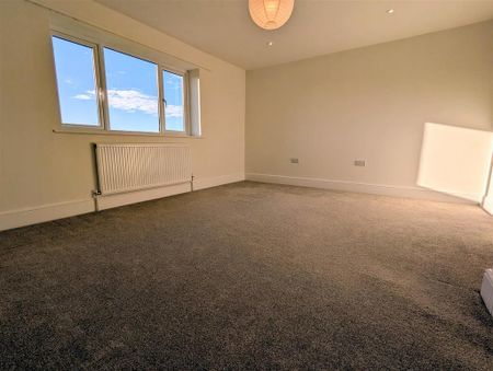 5 bedroom detached house to rent - Photo 5