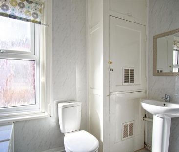 2 bedroom house to rent - Photo 3