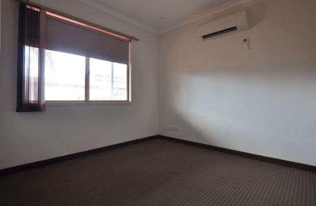 LARGE SHED AND AMPLE PARKING - 4x2 Close to CBD - Photo 1