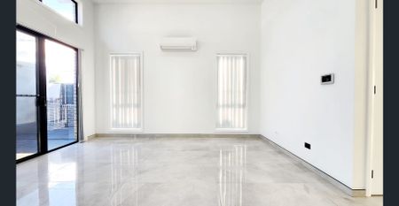 NEAR NEW HOME - 1 MINUTE WALK TO CABRAMATTA TRAIN STATION - Photo 2