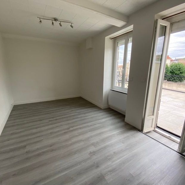Location Appartement 2 pièces 38m² AUBIERE 63170 - Photo 1