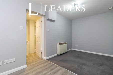 Studio to rent - Photo 3