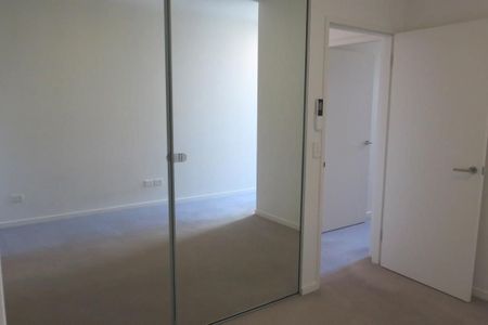 2 BEDROOM LUXURY APARTMENT IN DESIGNER COMPLEX - Photo 3