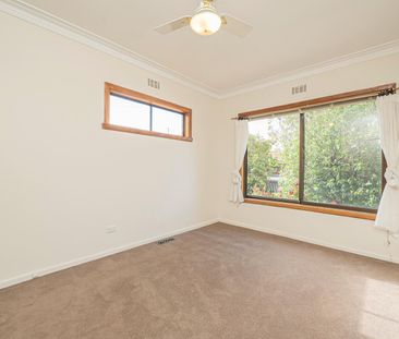 A RENOVATED HAVEN FOR FAMILY FRIENDLY LIVING - Photo 4