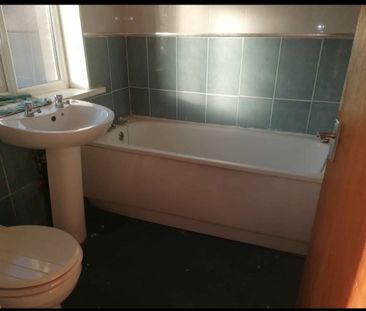 2 Bed Flat, Fairfield Mount, LS13 - Photo 5