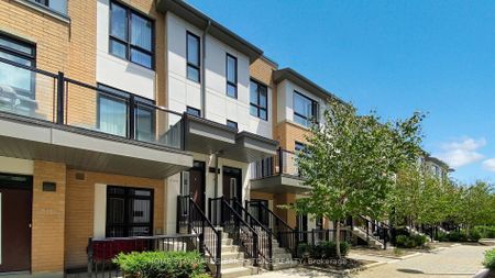 For Lease - 90 canon jackson Drive Unit# H212, Toronto, Ontario - Photo 2