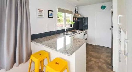 Quiet cul-de-sac living - Photo 5