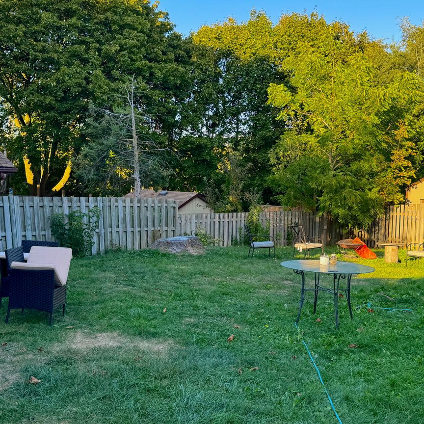 For Lease - 445 Harcourt Drive, Oshawa, Ontario - Photo 1