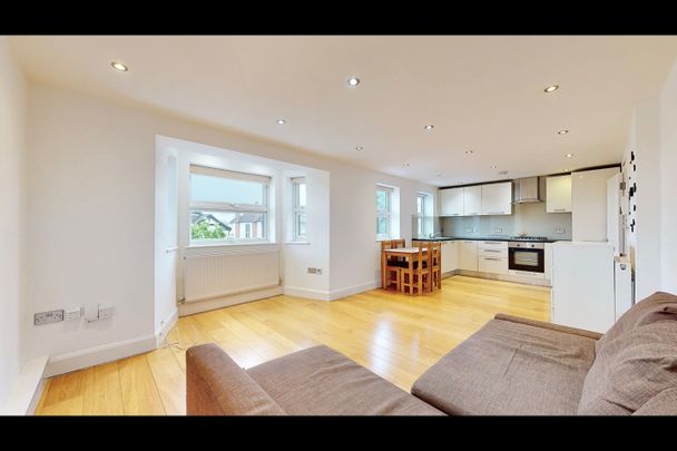 2 Bed Flat, Vivian Avenue, NW4 - Photo 1