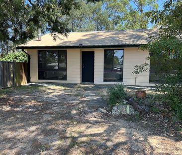 3 Bedroom Cottage with Large Workshop - Photo 3