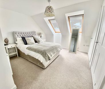 3 bedroom semi-detached house to rent - Photo 4