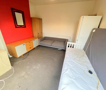 1 bedroom house of multiple occupation to rent - Photo 1