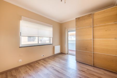 5-Bedroom Family Home in Cobre - Photo 4