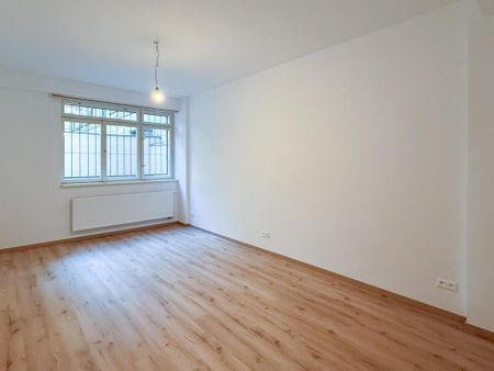 Pronájem bytu 1+kk 35 m2 - Fotografie 4