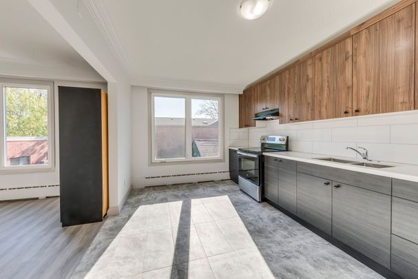 For Lease - 362 Royal York Road Unit# 2, Toronto, Ontario - Photo 1