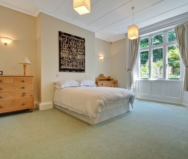4 Bed Maisonette, The Woodlands, HA1 - Photo 1