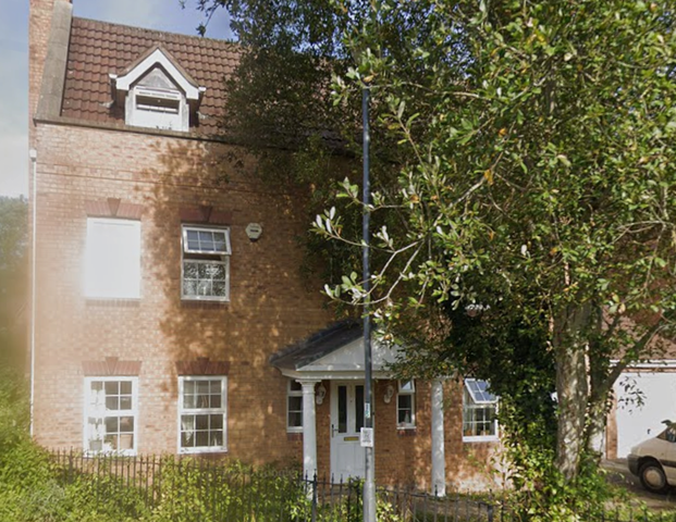 Jellicoe Avenue Room 7 - Photo 1