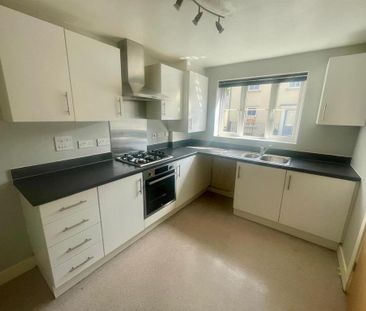 3 bedroom semi-detached house to rent - Photo 6