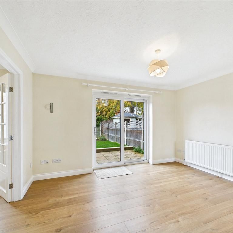 2 bedroom terraced house to rent - Photo 1