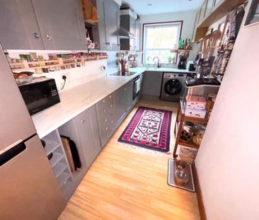 3 bedroom terraced house to rent - Photo 3