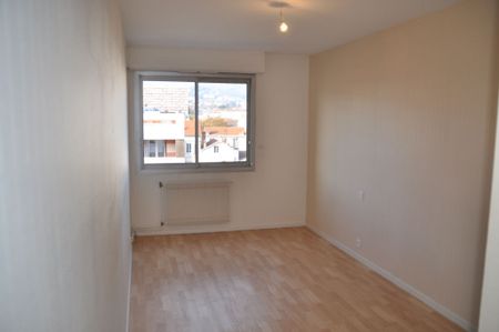 Appartement - 7 pièces - Salins/gare routière - Photo 4