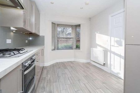 North Western Avenue, Wd, Watford, WD25 - Photo 2