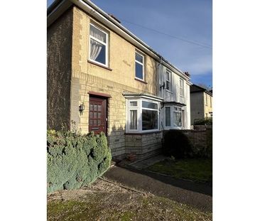 3 bedroom semi-detached house to rent - Photo 1