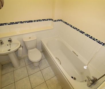 1 bedroom flat to rent - Photo 6